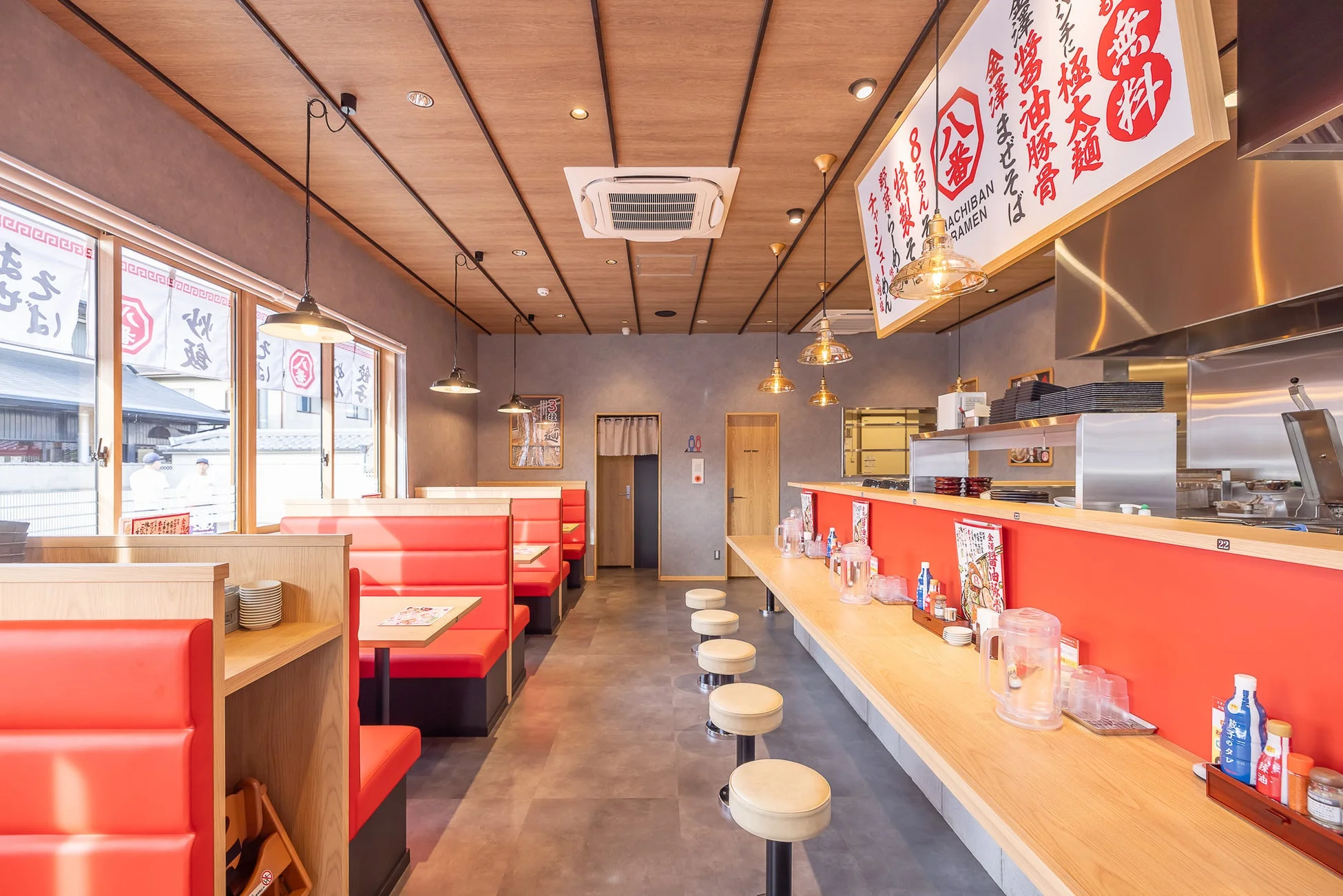 ラーメン店の店内