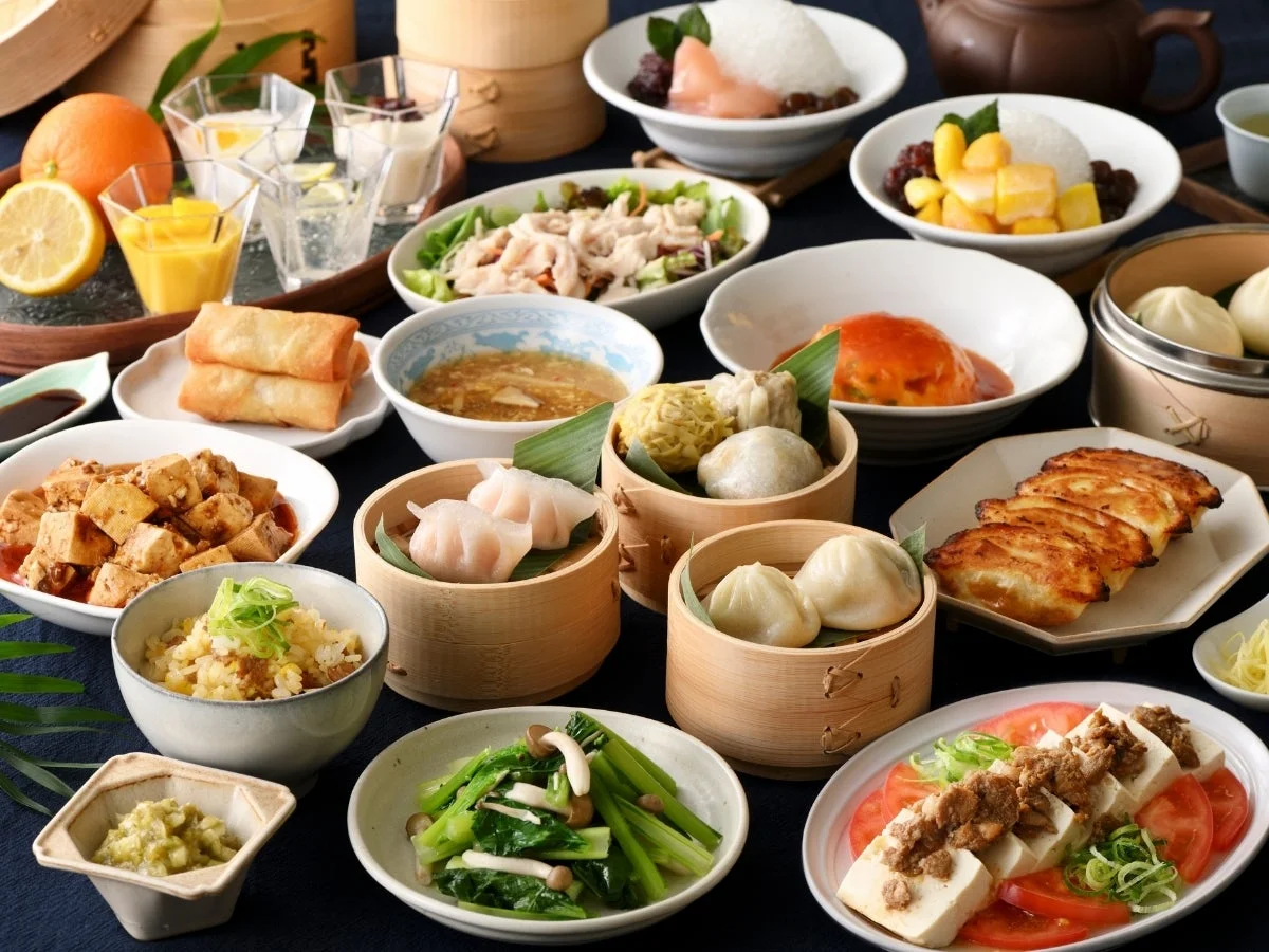 豪華な中華料理の数々