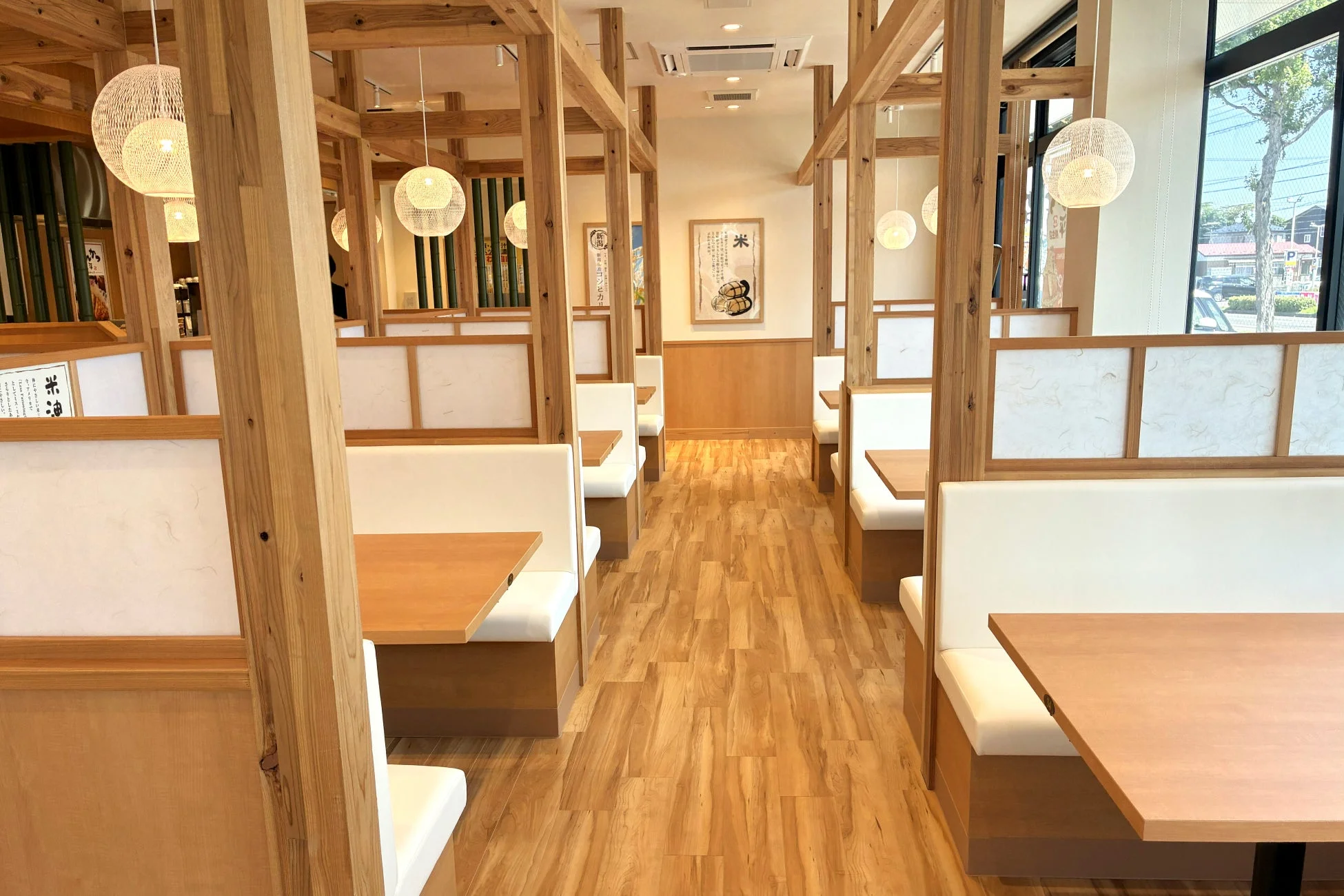 店内ボックス席