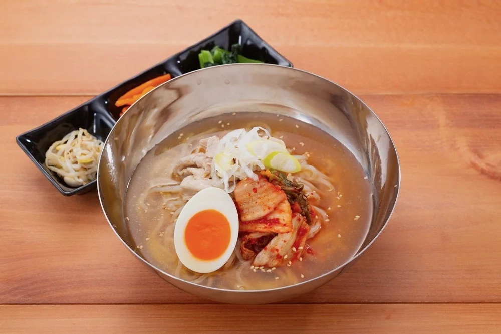 具だくさんの冷麺