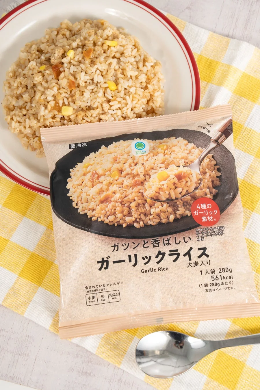 ガツンと香ばしいガーリックライス パッケージ