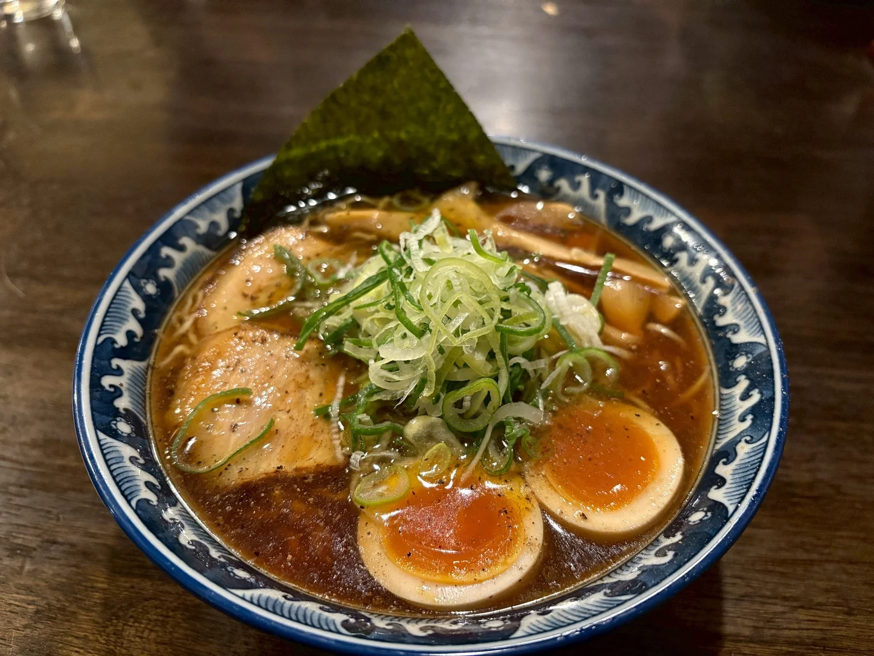 麺屋しらかわ ラーメンクローズアップ