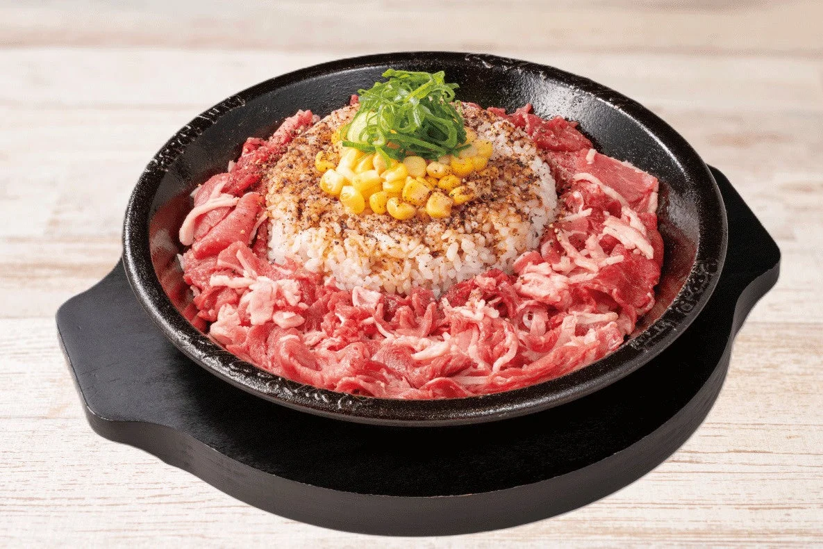 盛り付けられたビーフペッパーライス