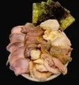 ラーメンニキ新橋店×麺家たっとびの肉盛り合わせ