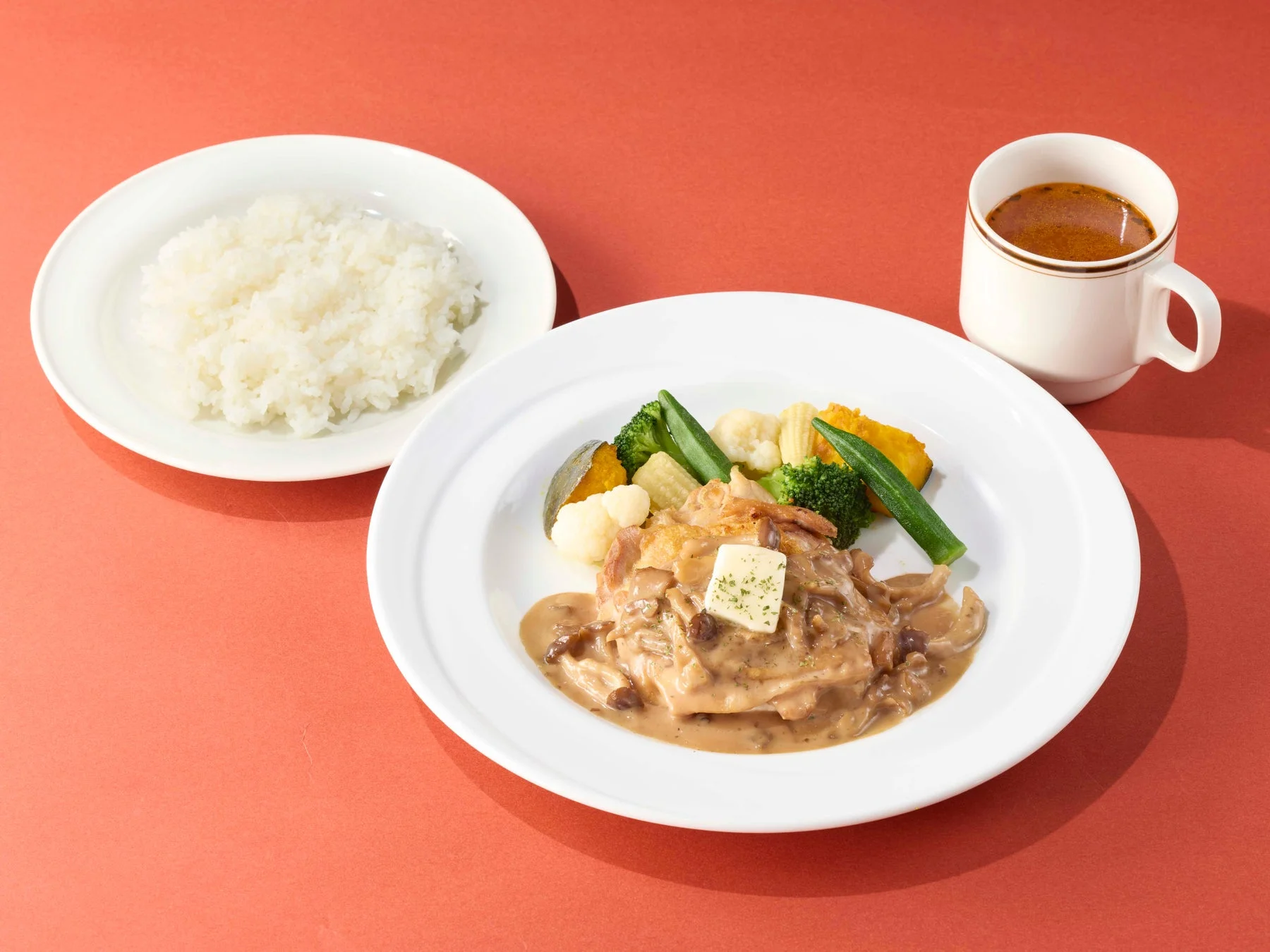 きのこクリームのチキンステーキランチ
