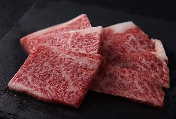 霜降りが美しい和牛肉
