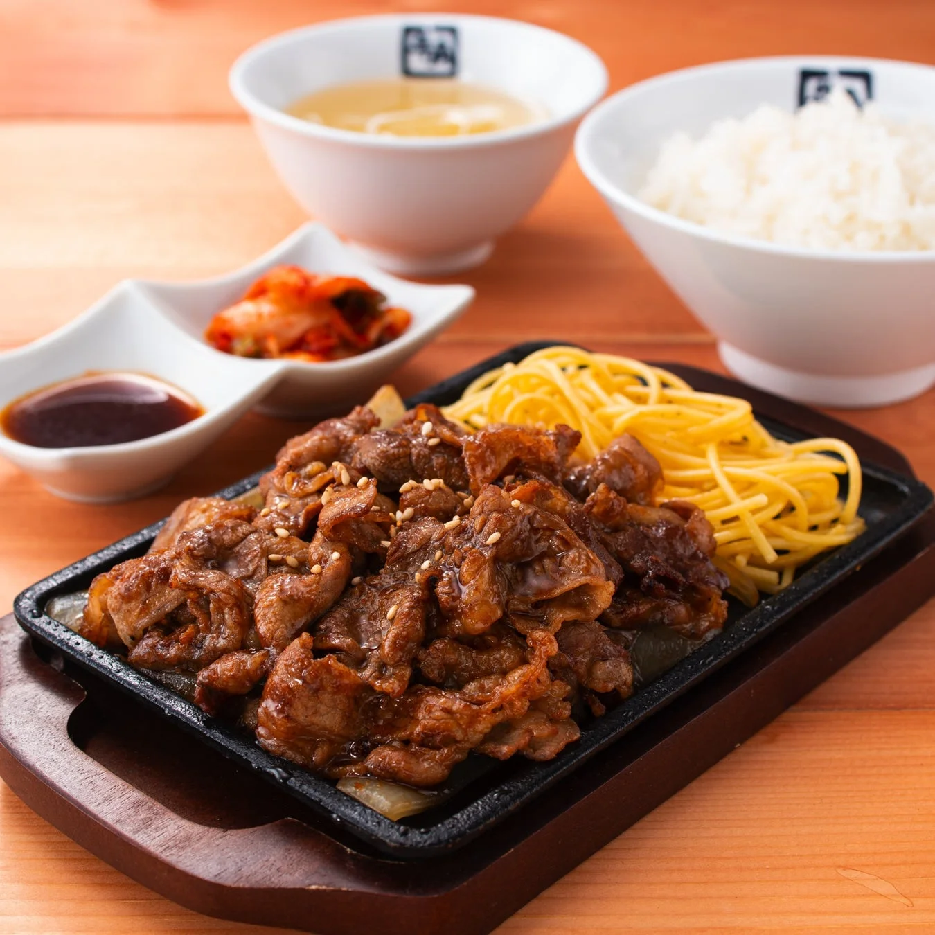 牛カルビ焼肉定食